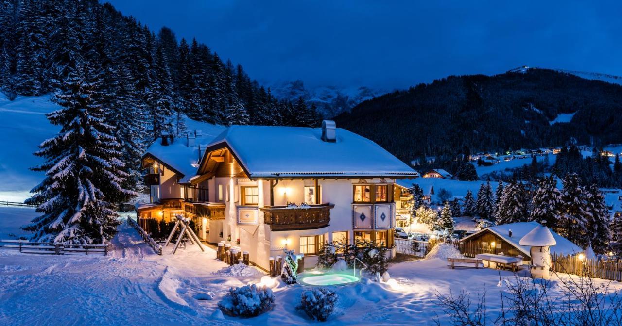 Garni Residence Soraiser Wolkenstein in Gröden Exterior foto